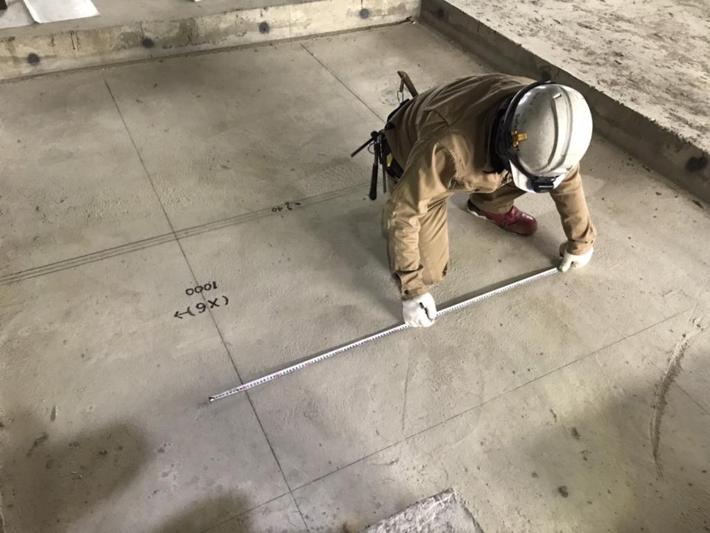 墨出し・測量作業